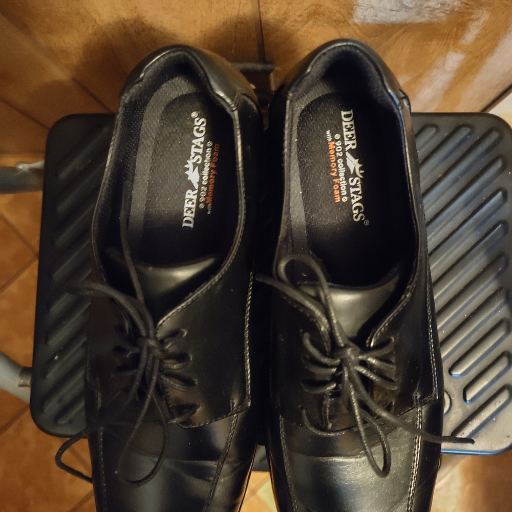 MEN'S DEER STAG DRESS/CASUAL SHOES.